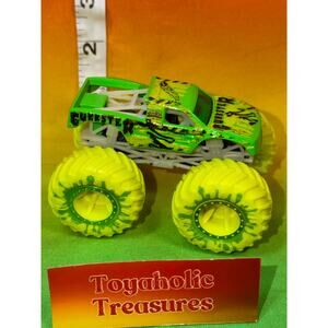 Monster Jam Gunkster Glow in the Dark Truck